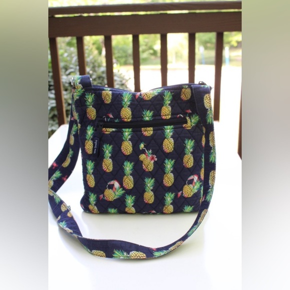 Vera Bradley pineapple toucan party cross body bag Embroidered - Picture 9 of 10